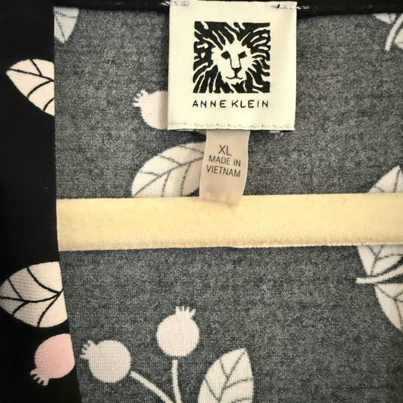 Anne Klein Mandarin Collar Blouse - Picture 3 of 4